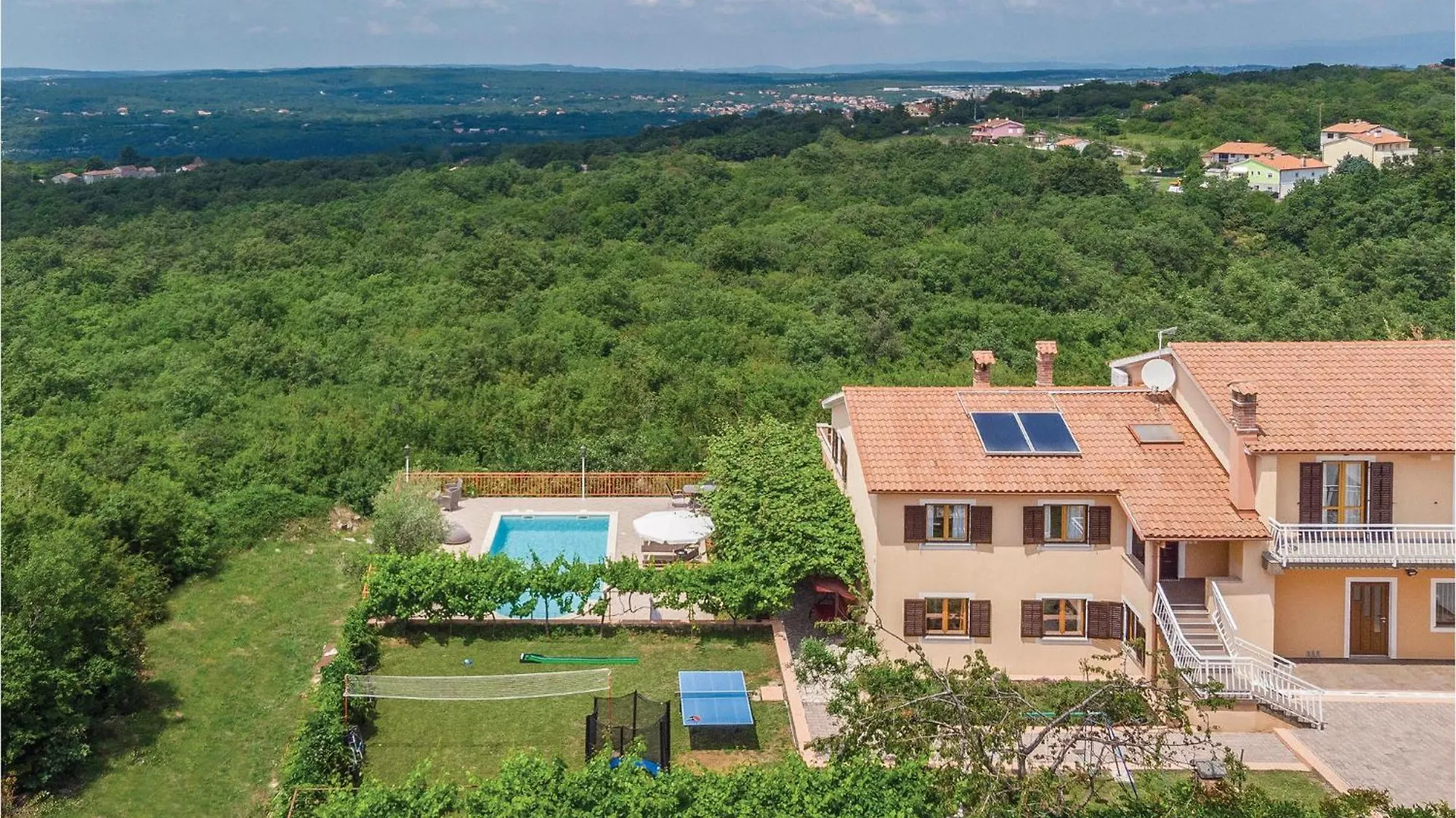 Holiday home 7 Bedroom Nice Home In Labin